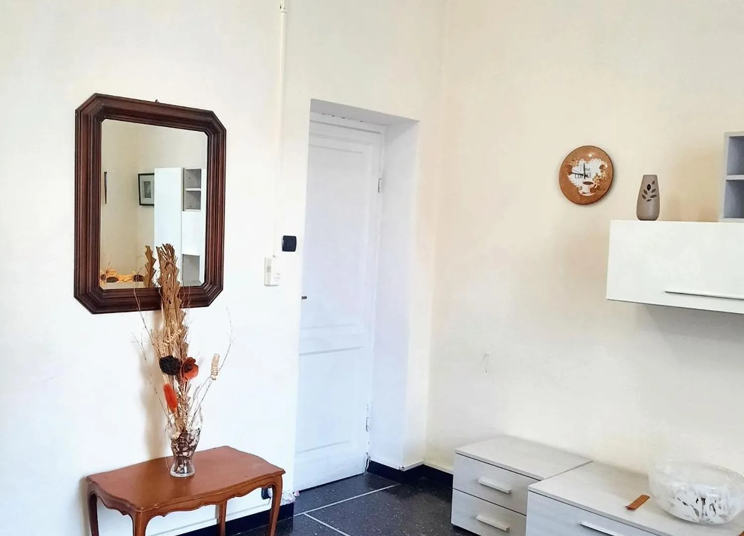 Charming Apartment In Genova 70 M² Parking Included Italy