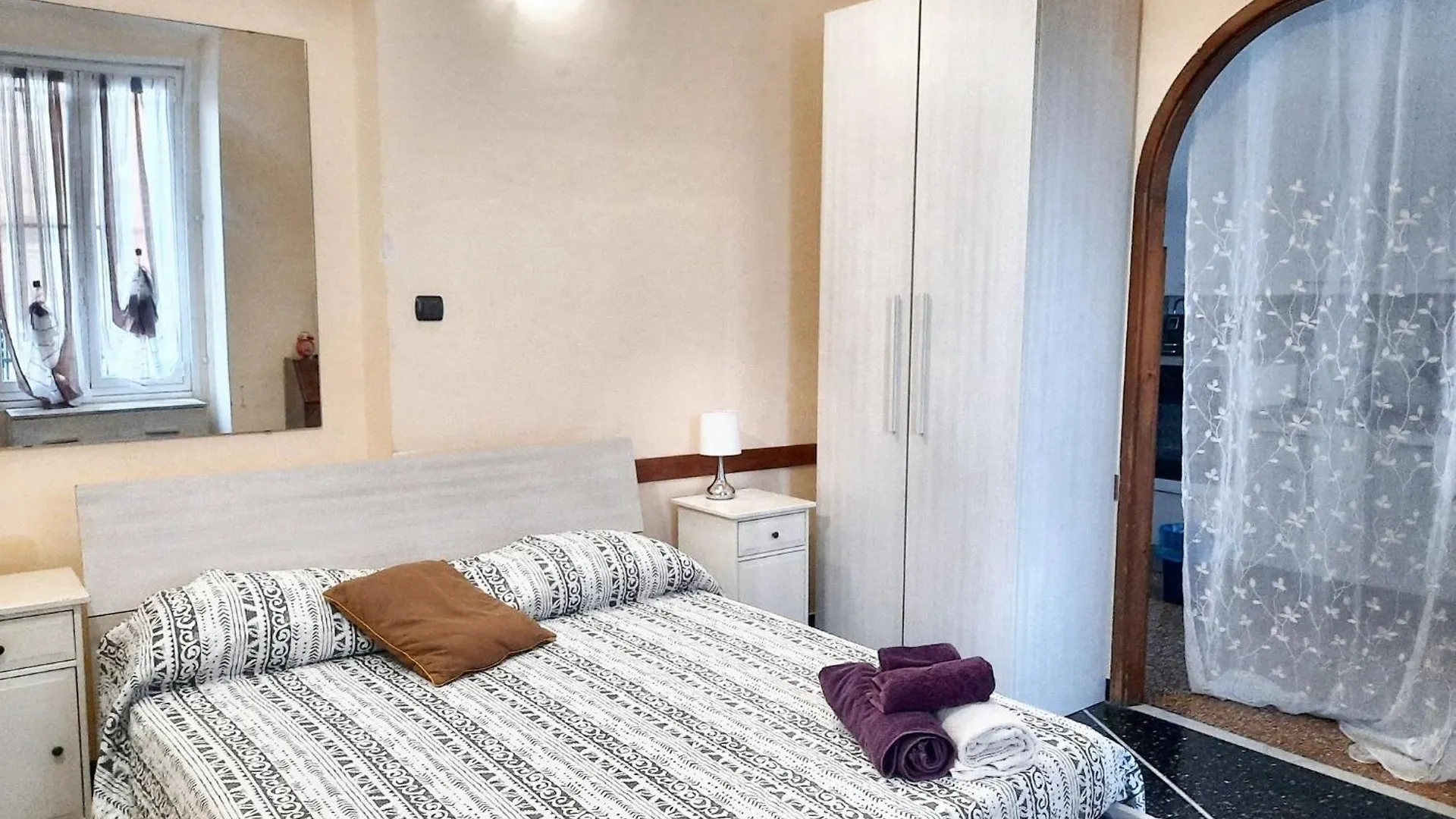 Charming Apartment In Genova 70 M² Parking Included