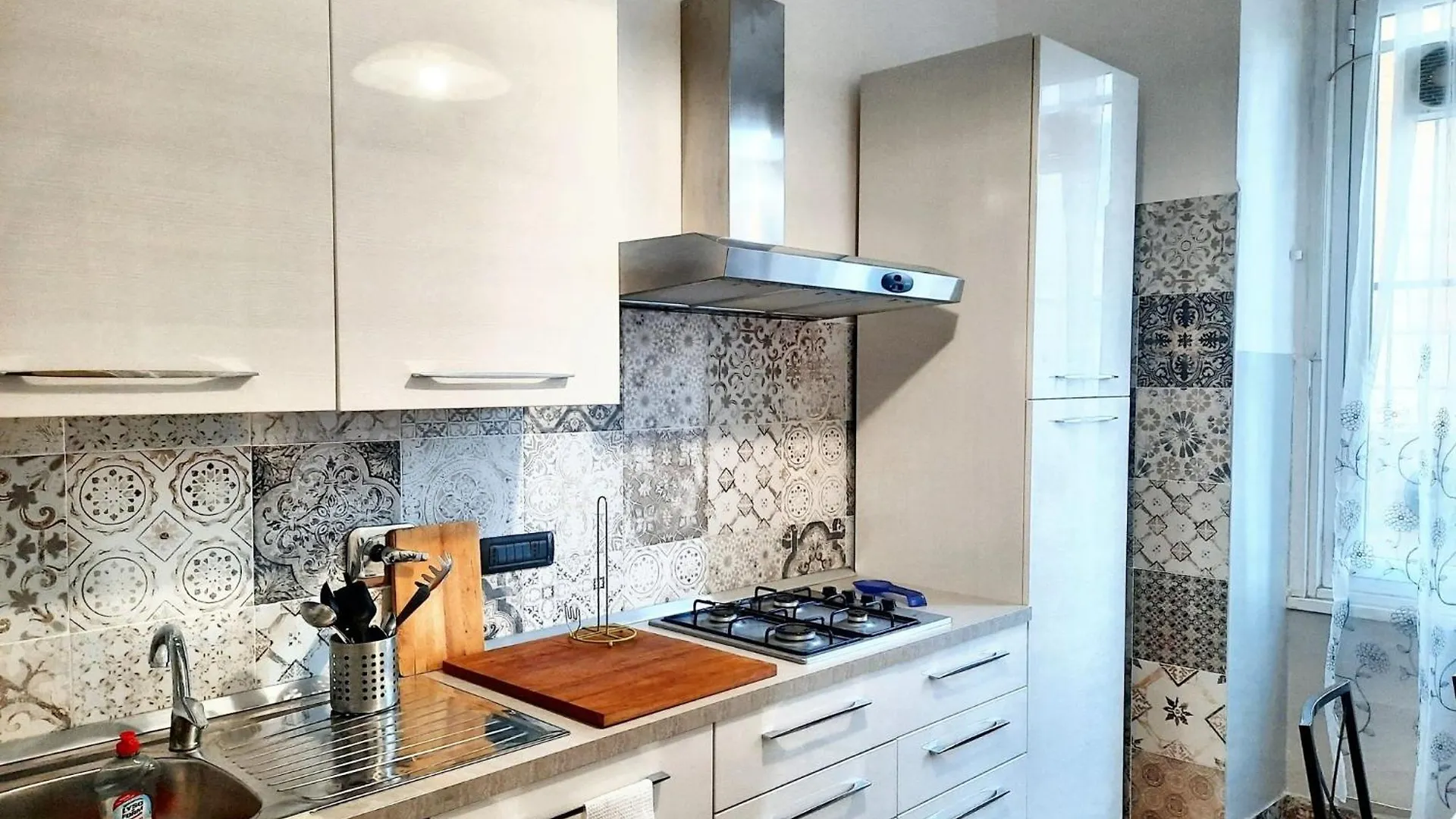 Charming Apartment In Genova 70 M² Parking Included