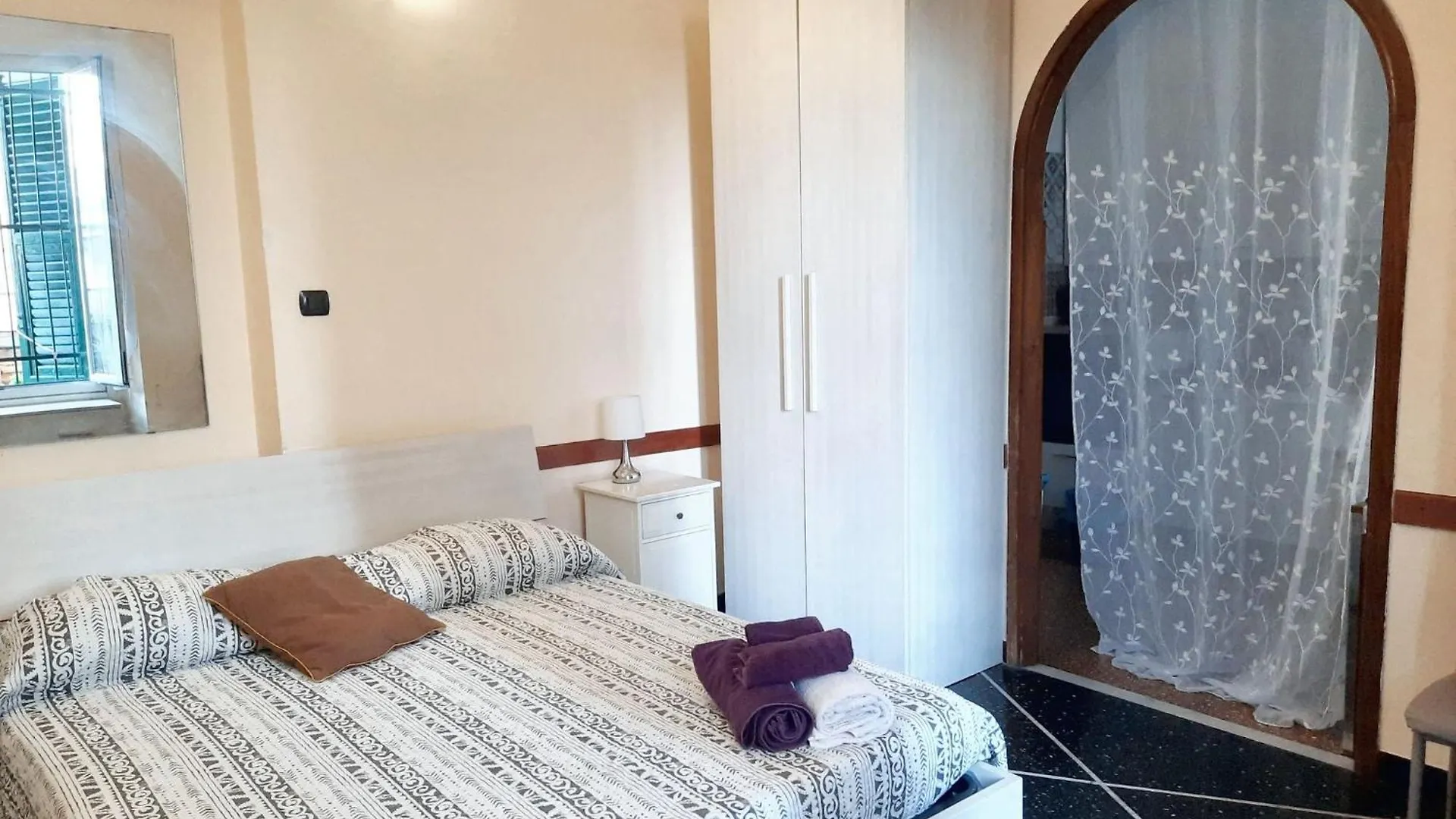 Charming Apartment In Genova 70 M² Parking Included