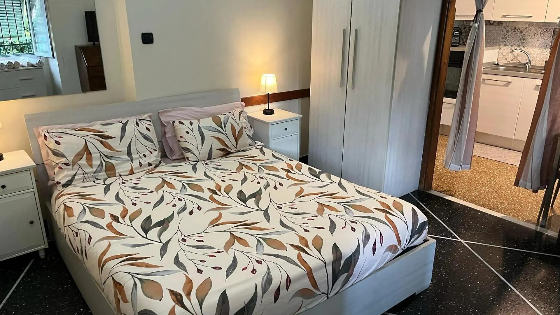 Charming Apartment In Genova 70 M² Parking Included