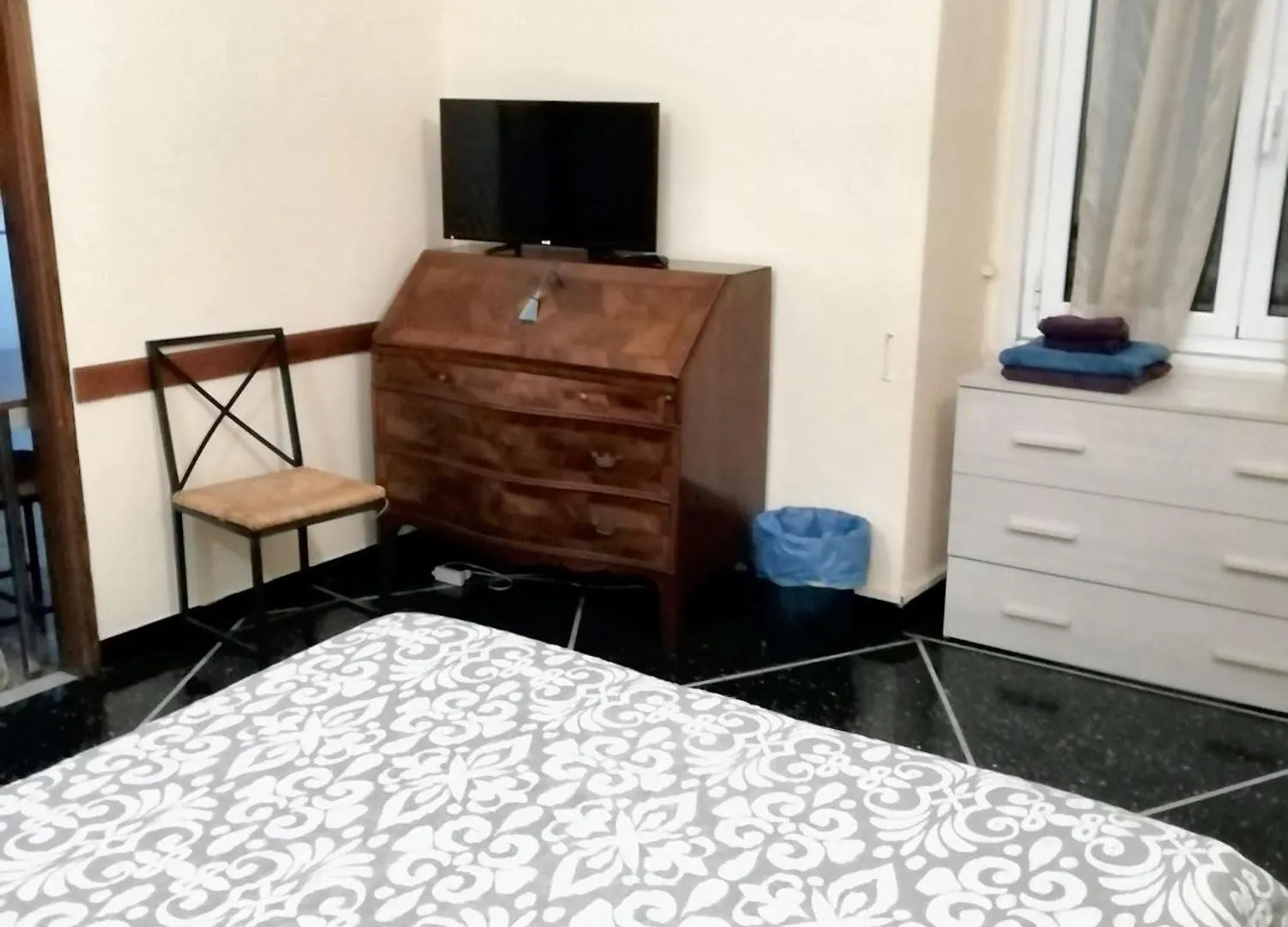 Charming Apartment In Genova 70 M² Parking Included Olaszország