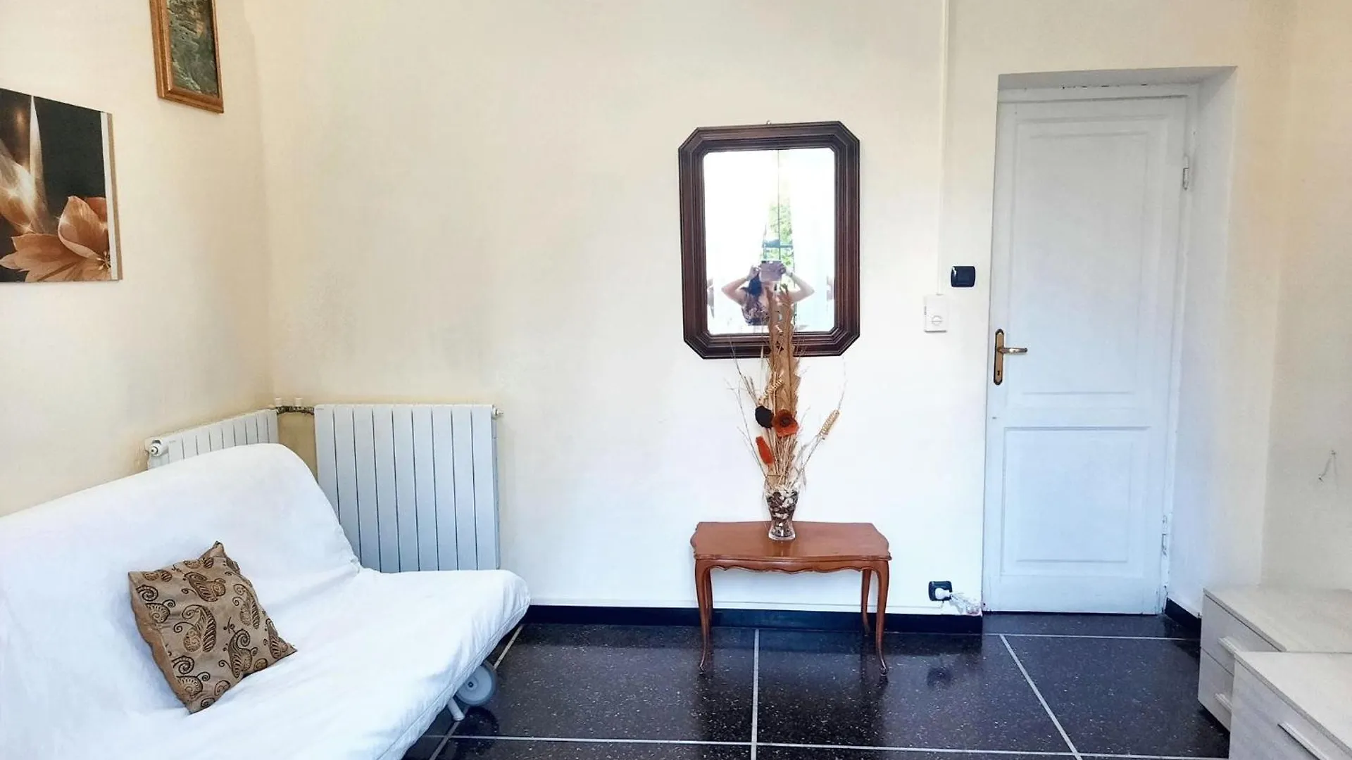 Charming Apartment In Genova 70 M² Parking Included 0*,  Olaszország