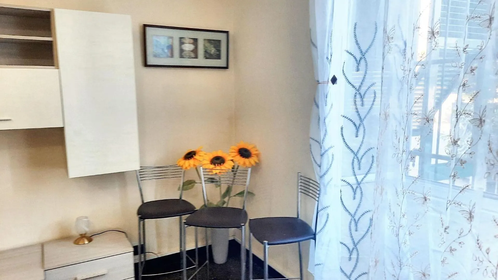 Charming Apartment In Genova 70 M² Parking Included